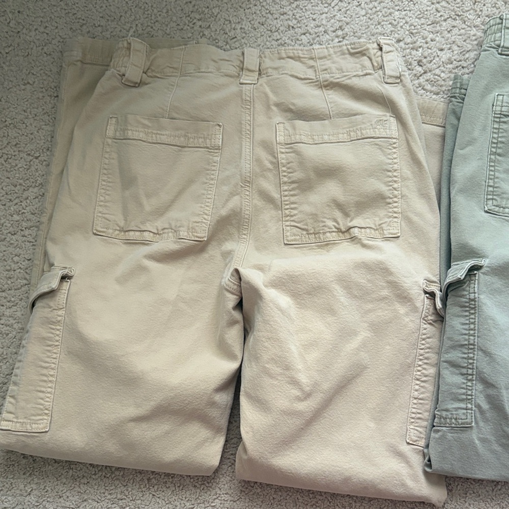 American Eagle Outfitters cargo Pants - Tan and Green - Picture 4 of 10